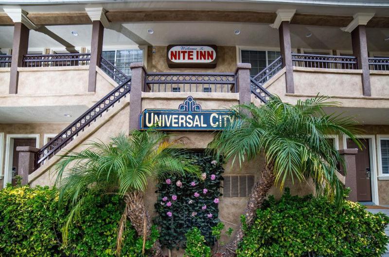 모텔 Nite Inn At Universal City Walking Distance To Universal Studios Hollywood