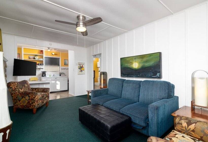 فندق على الطريق The Motor Lodge