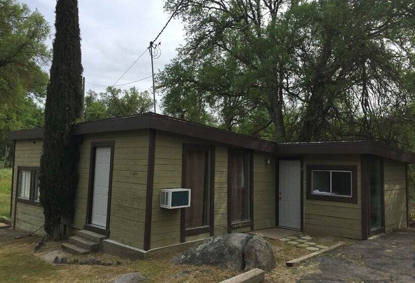 Mountain Trail Lodge And Vacation Rentals