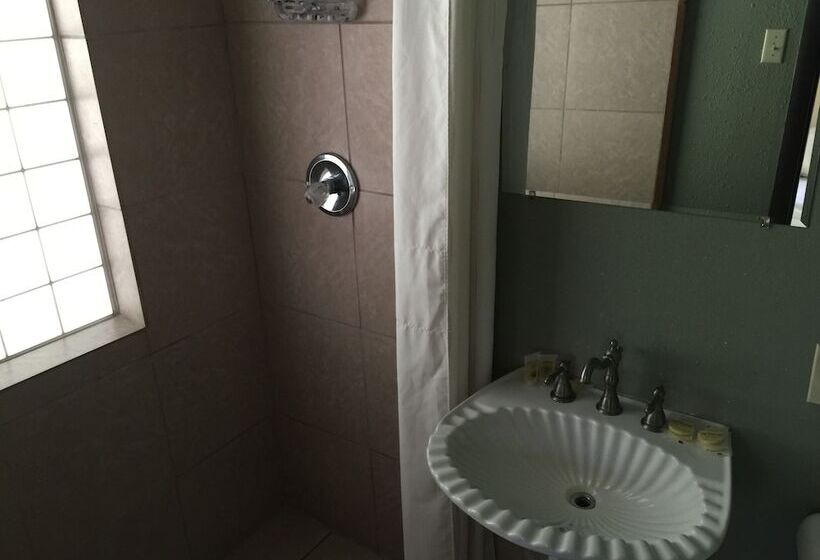 Mountain Trail Lodge And Vacation Rentals