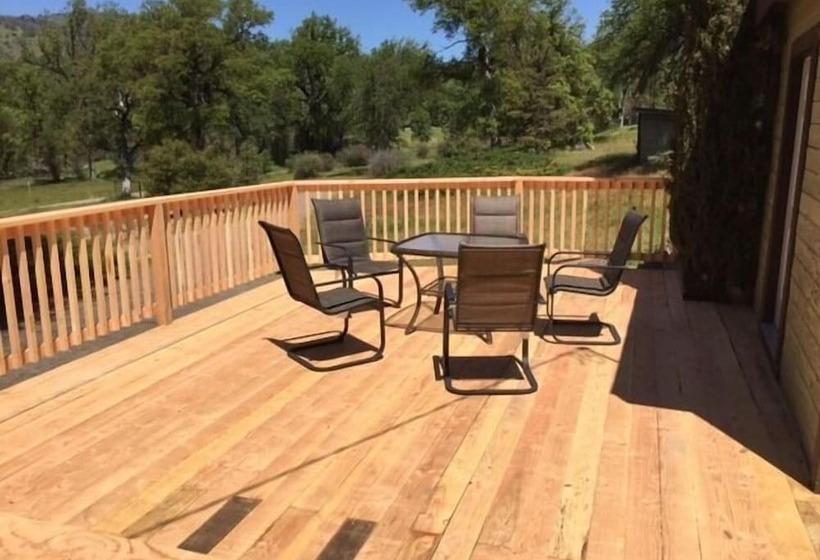 Mountain Trail Lodge And Vacation Rentals