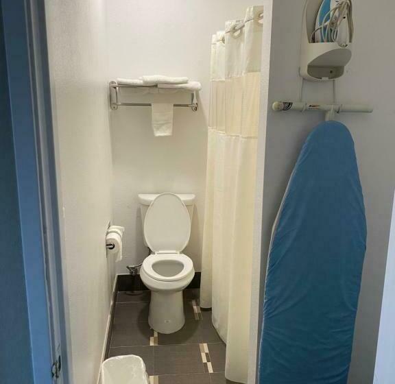 بنسيون Mid City Inn & Suites Pico Rivera