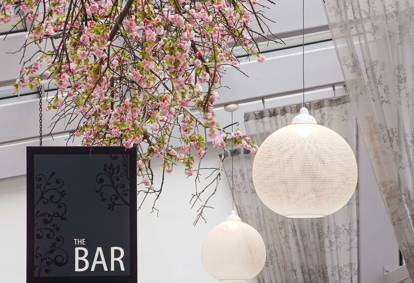 Radisson Blu Hotel East Midlands Airport