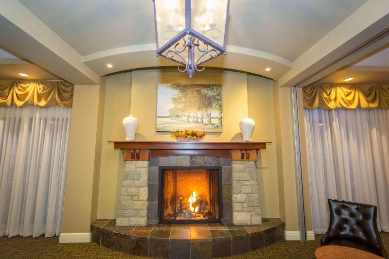 منتجع Calabogie Peaks Hotel, Ascend Hotel Collection