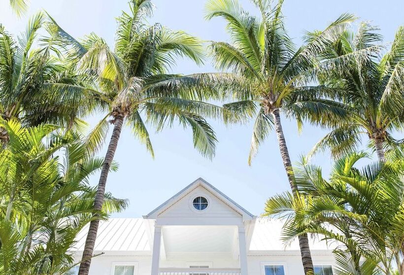 リゾートホテル Parrot Key Hotel & Villas