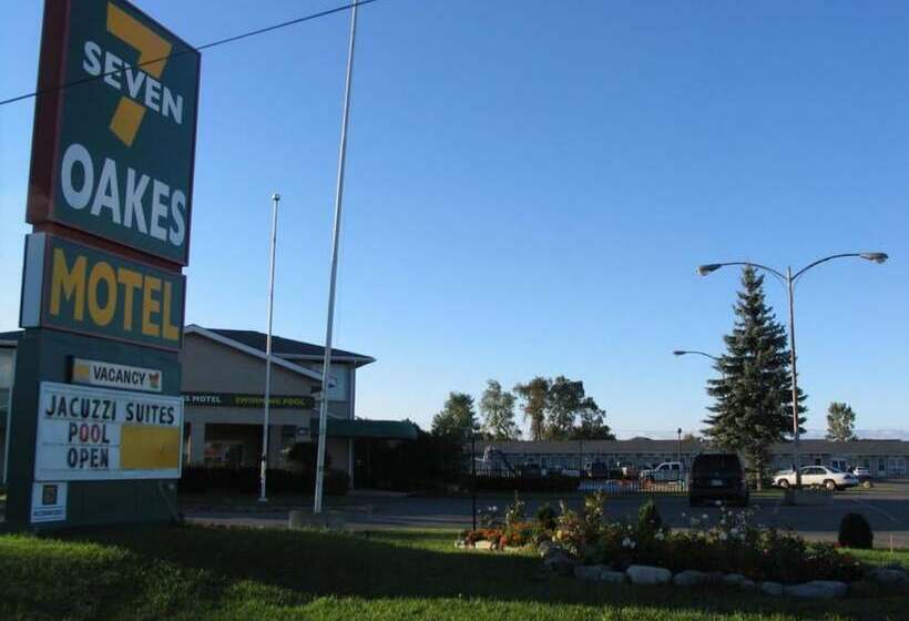 Seven Oakes Motel
