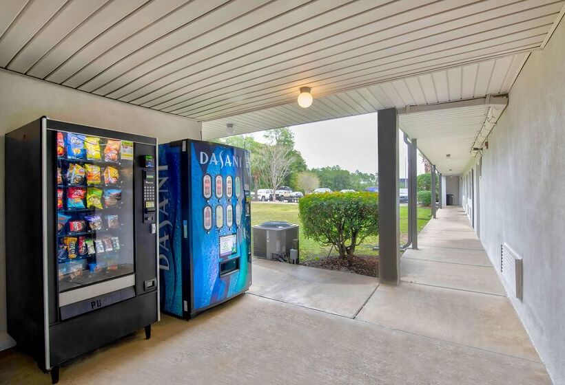 Studio 6pascagoula, Ms