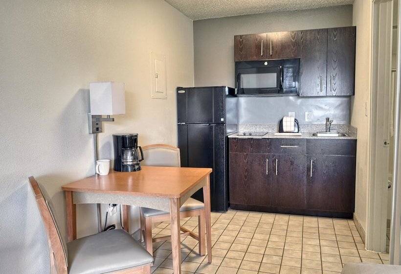 Studio 6pascagoula, Ms