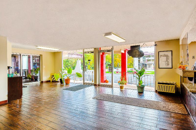 فندق على الطريق Americas Best Value Inn Moline