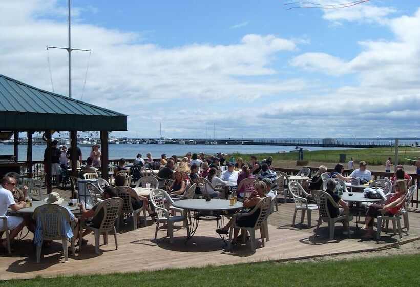 Tawas Bay Beach Resort