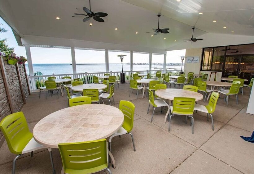 Tawas Bay Beach Resort