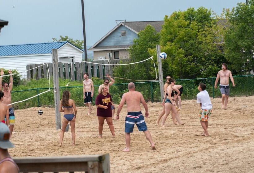 Tawas Bay Beach Resort