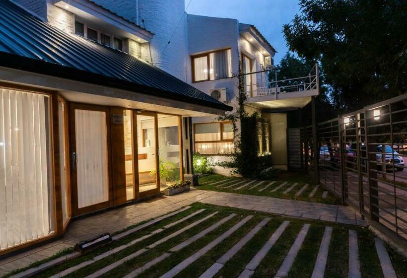 호스텔 La Morada Petit