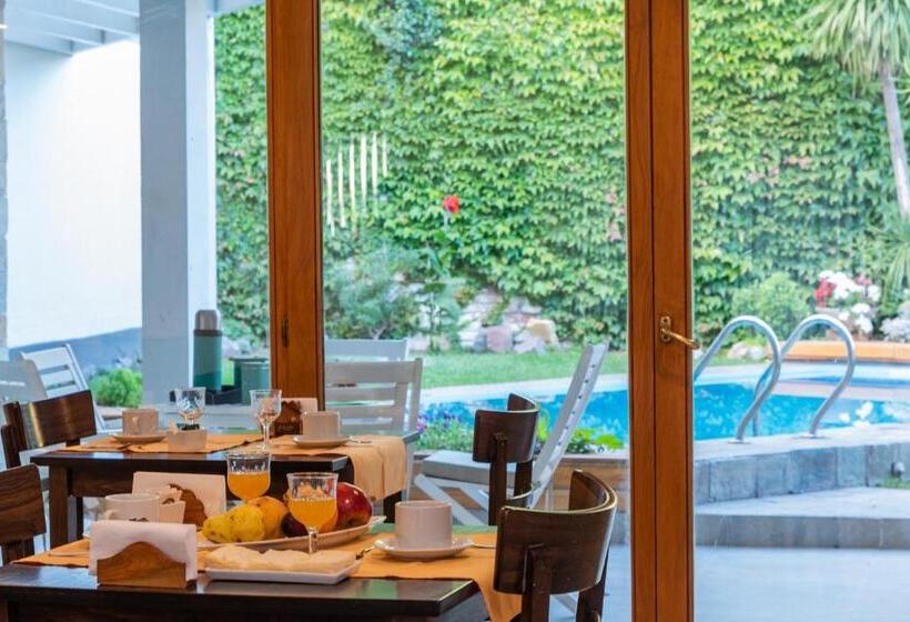 הוסטל La Morada Petit