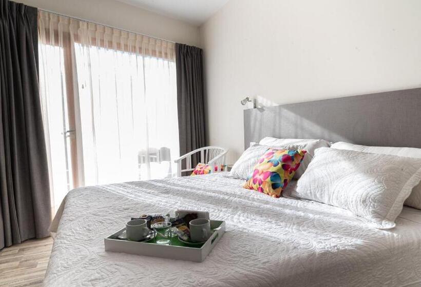 호스텔 La Morada Petit