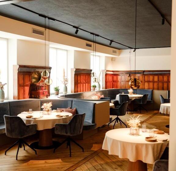 هاستل Lieperts Cafè Dinners