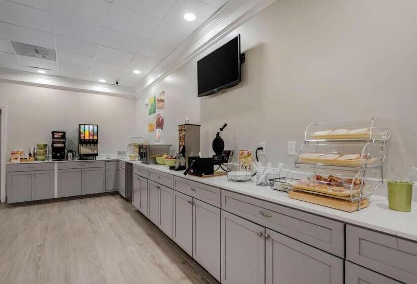 فندق صغير Quality Inn & Suites New Hartford   Utica