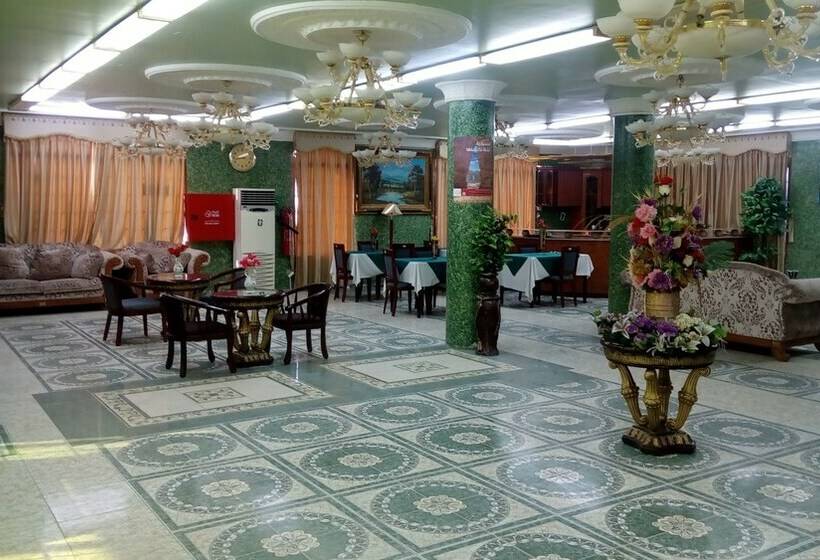 فندق صغير Sahari Palace