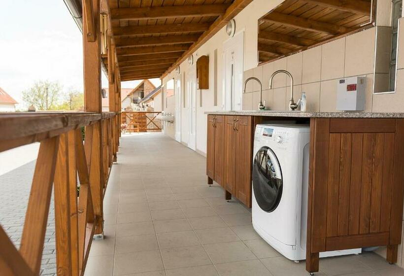 ベッドアンドブレックファースト Bocor Fogadó