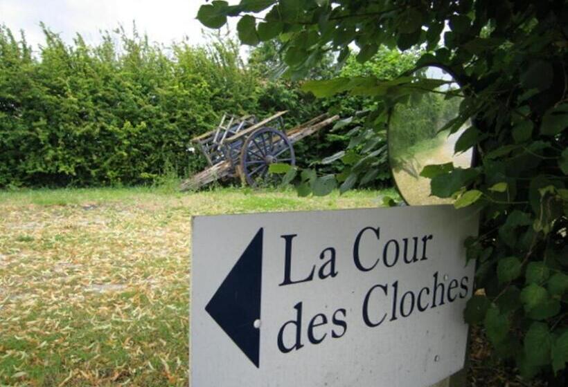 ベッドアンドブレックファースト La Cour Des Cloches