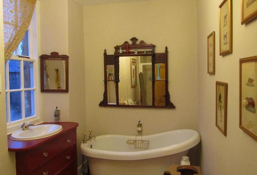 민박 Old Croft House