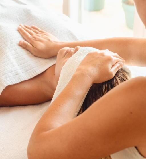 تختخواب و صبحانه Surf Yoga Ericeira Guest House