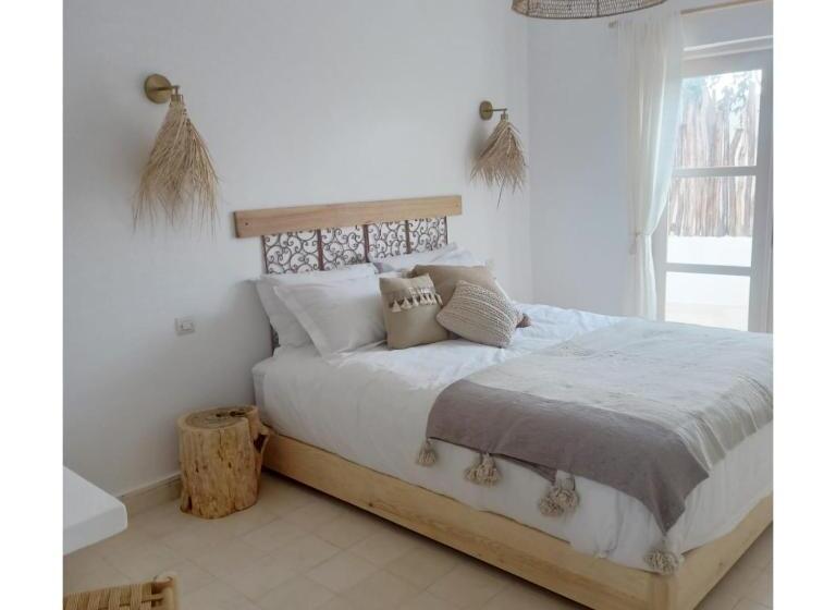 تختخواب و صبحانه Villa Nour