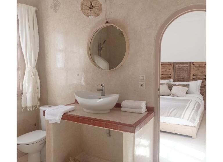 تختخواب و صبحانه Villa Nour