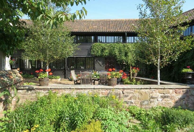 Combe Lancey Farmhouse B&b