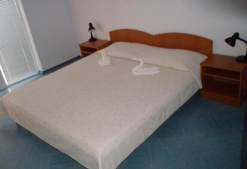 Family Hotel Maritime