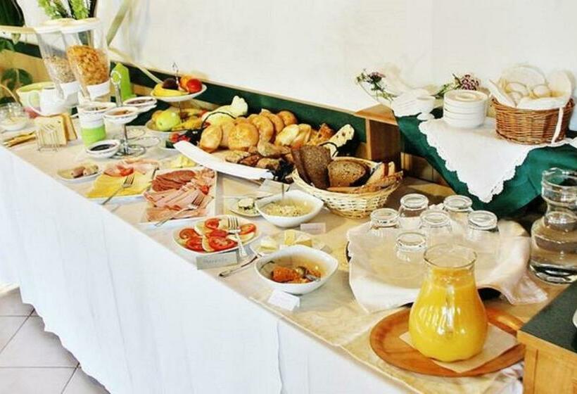 Gasthof Pension Zum Haugstein   Familie Eder