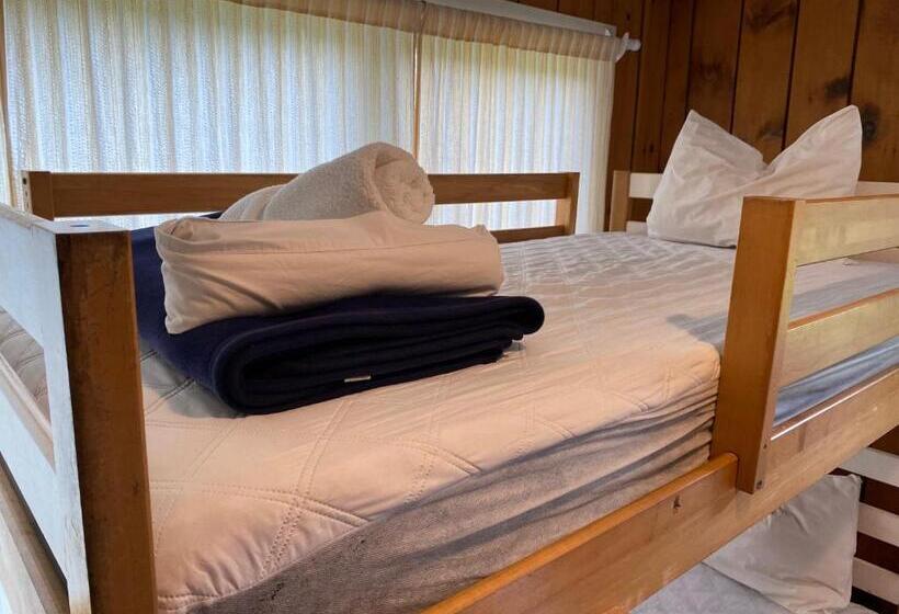 Hi Martha S Vineyard   Hostel