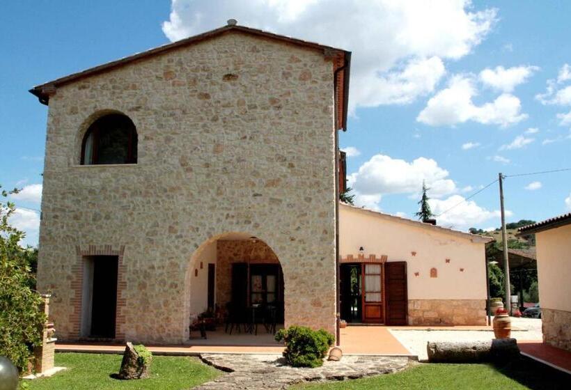 فندق Agriturismo La Vecchia Quercia