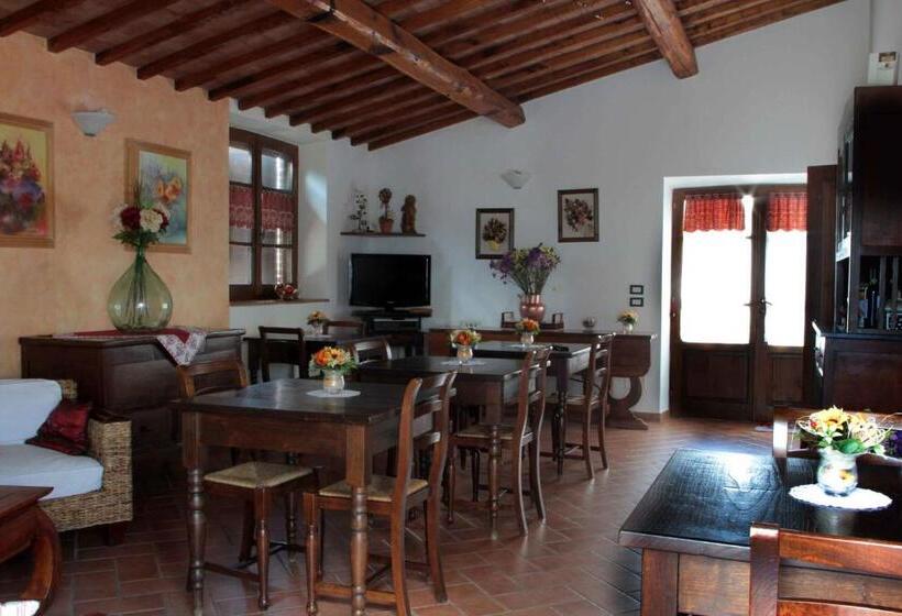 فندق Agriturismo La Vecchia Quercia