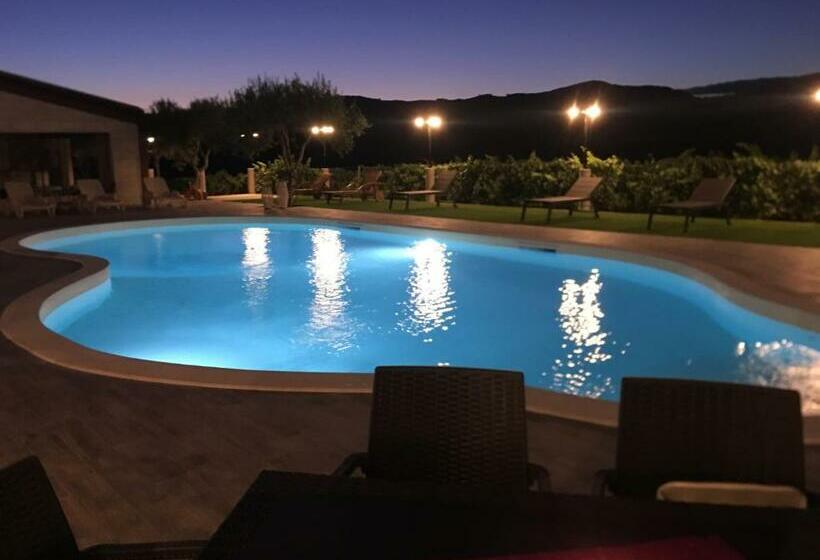 Отель Agriturismo Tenuta San Giovanni Casale Leto