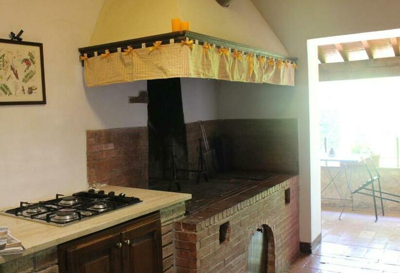 فندق Borgo Santinovo