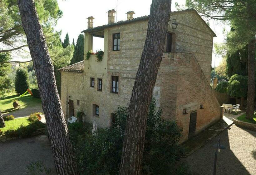 فندق Borgo Santinovo