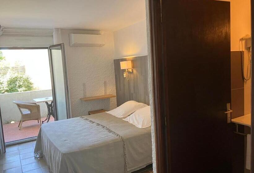 Отель Costa Verde