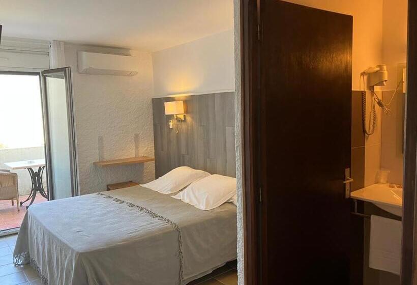 Отель Costa Verde