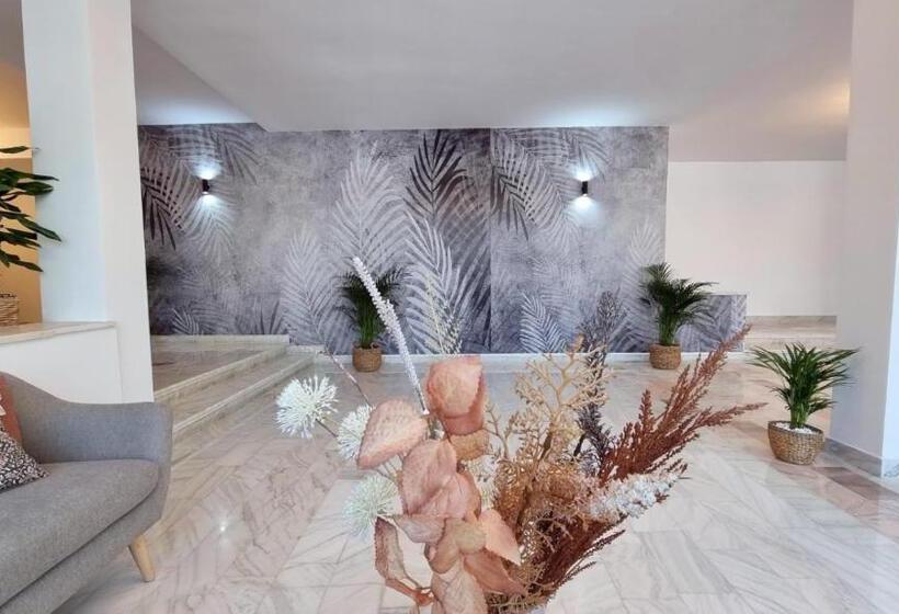 هتل Mojo Resort