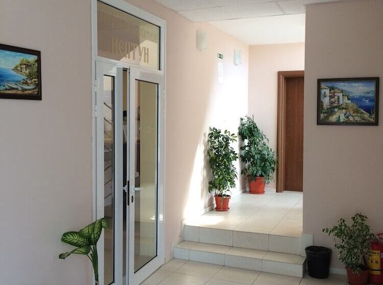 Family Hotel Neptun Lozenets