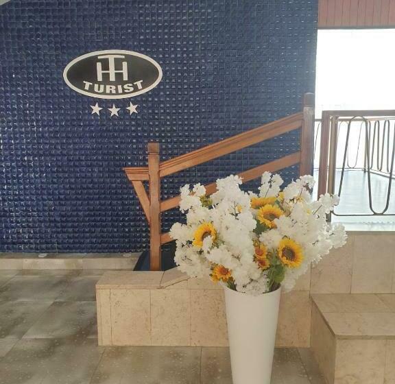 ホテル Turist