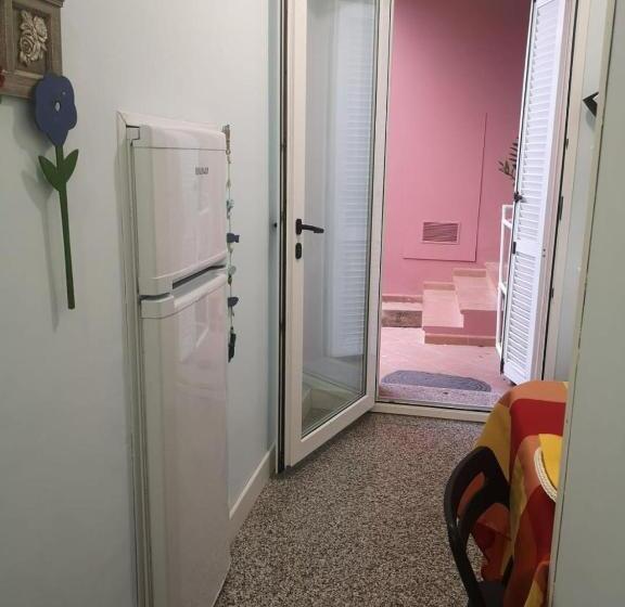 膳宿费 B&b Domus Oriens   Monolocale Indipendente In Villa