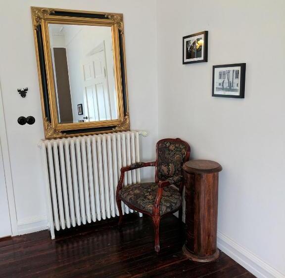 پانسیون Downtown Guesthouse Reykjavik