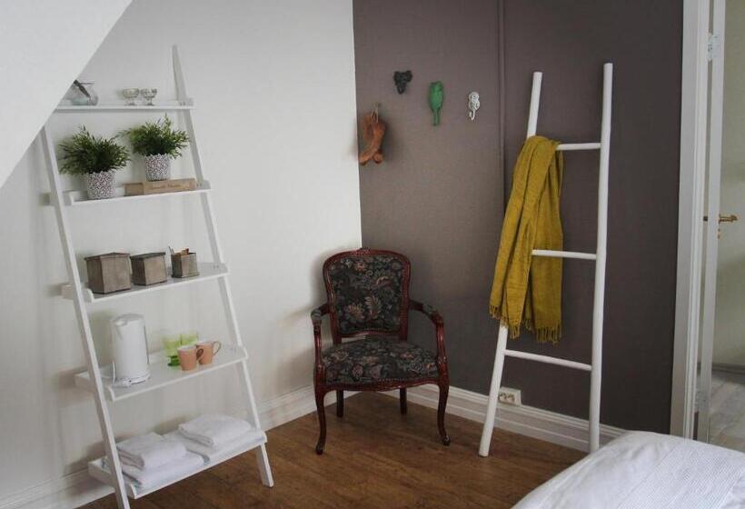 پانسیون Downtown Guesthouse Reykjavik