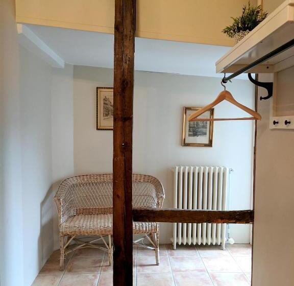 پانسیون Downtown Guesthouse Reykjavik