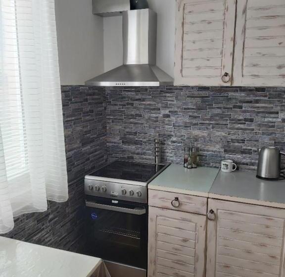 ペンション Guest Rooms Grudovi