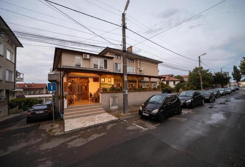 ペンション Guest Rooms Grudovi