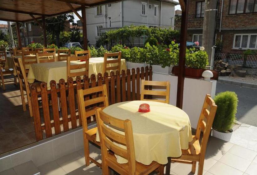 ペンション Guest Rooms Grudovi