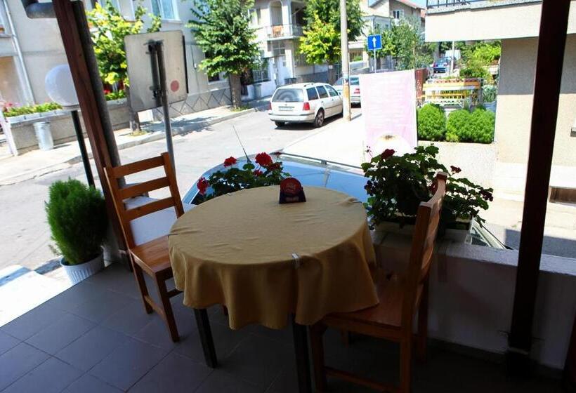 ペンション Guest Rooms Grudovi